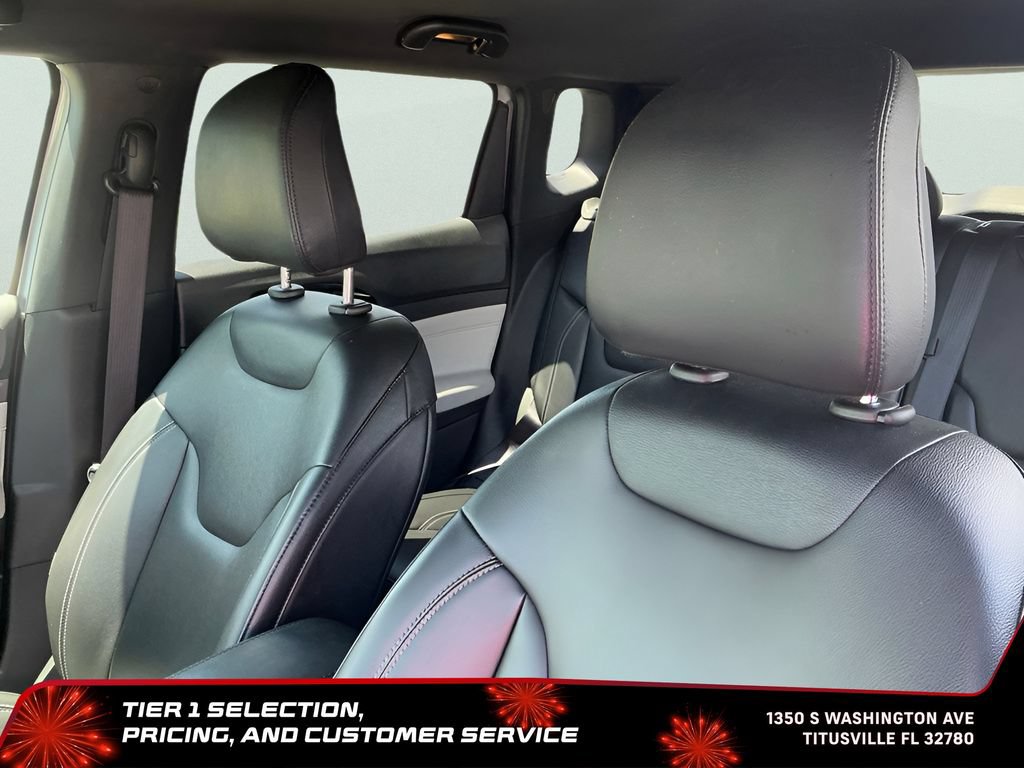 Used 2025 Jeep Compass Limited AWD/4WD image 21
