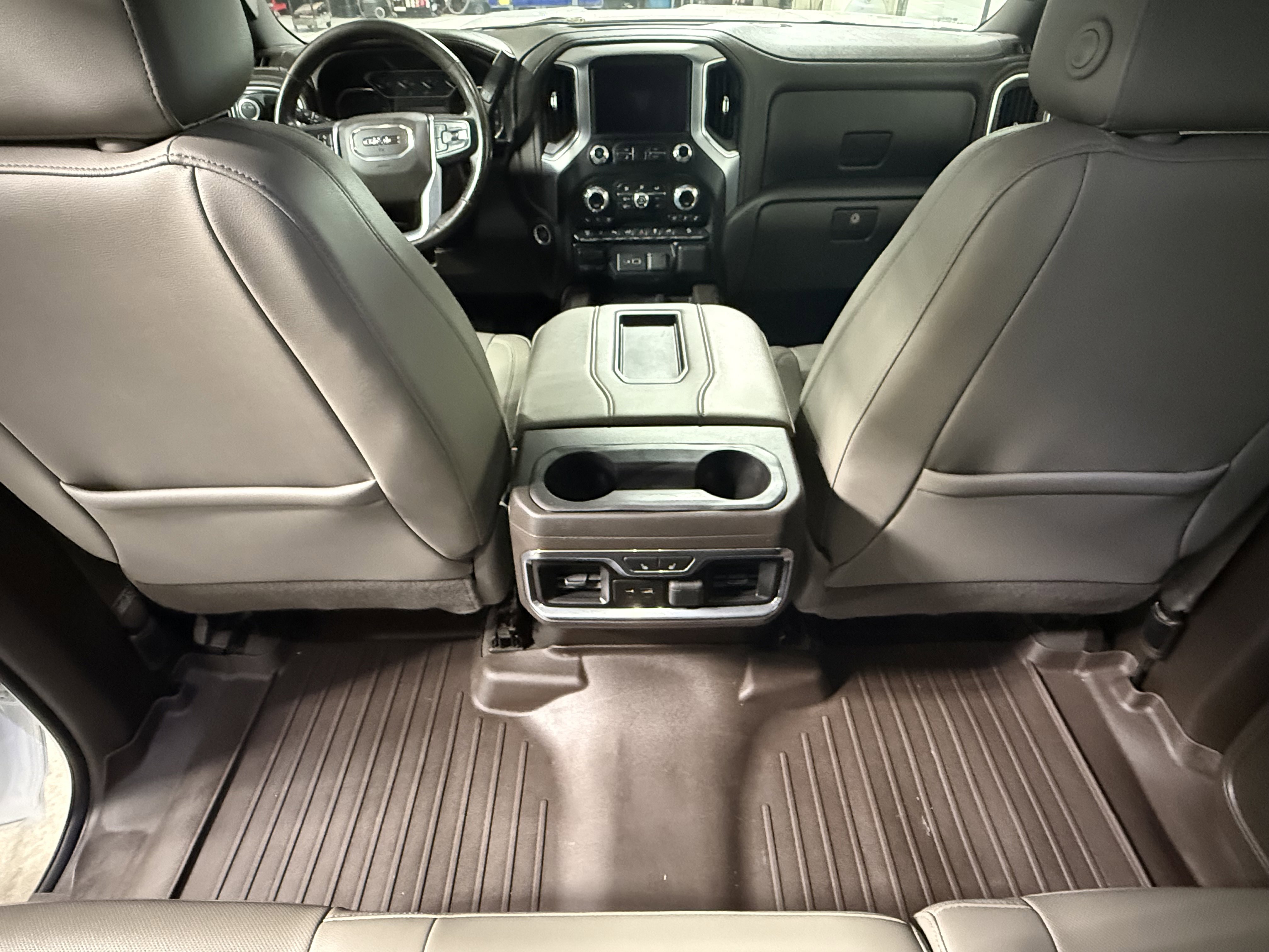 Used 2020 GMC Sierra 2500 SLT w/ SLT Premium Plus Package AWD/4WD image 17