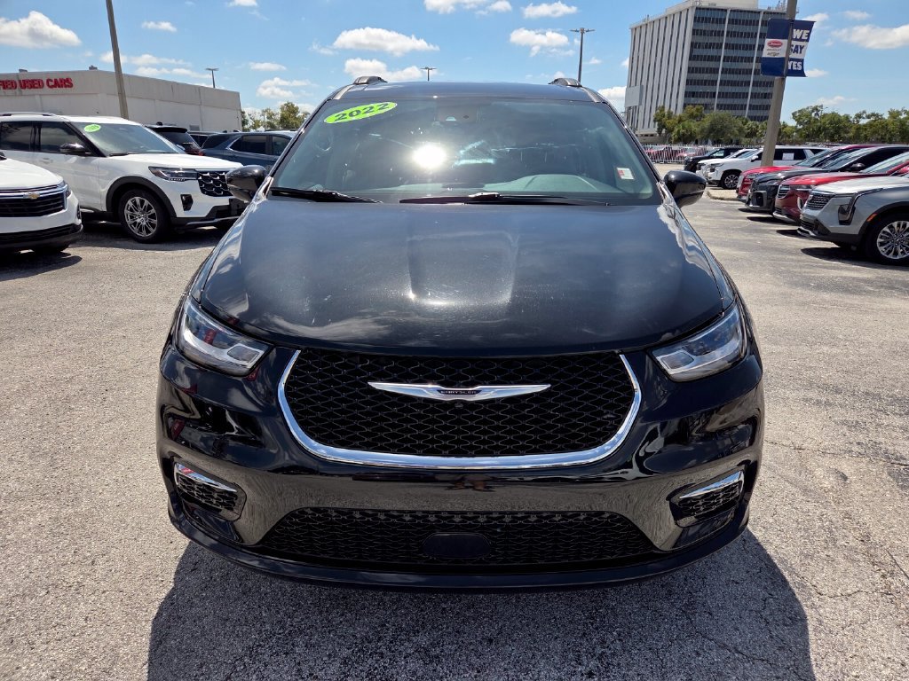 Used 2022 Chrysler Pacifica Touring-L AWD/4WD image 19