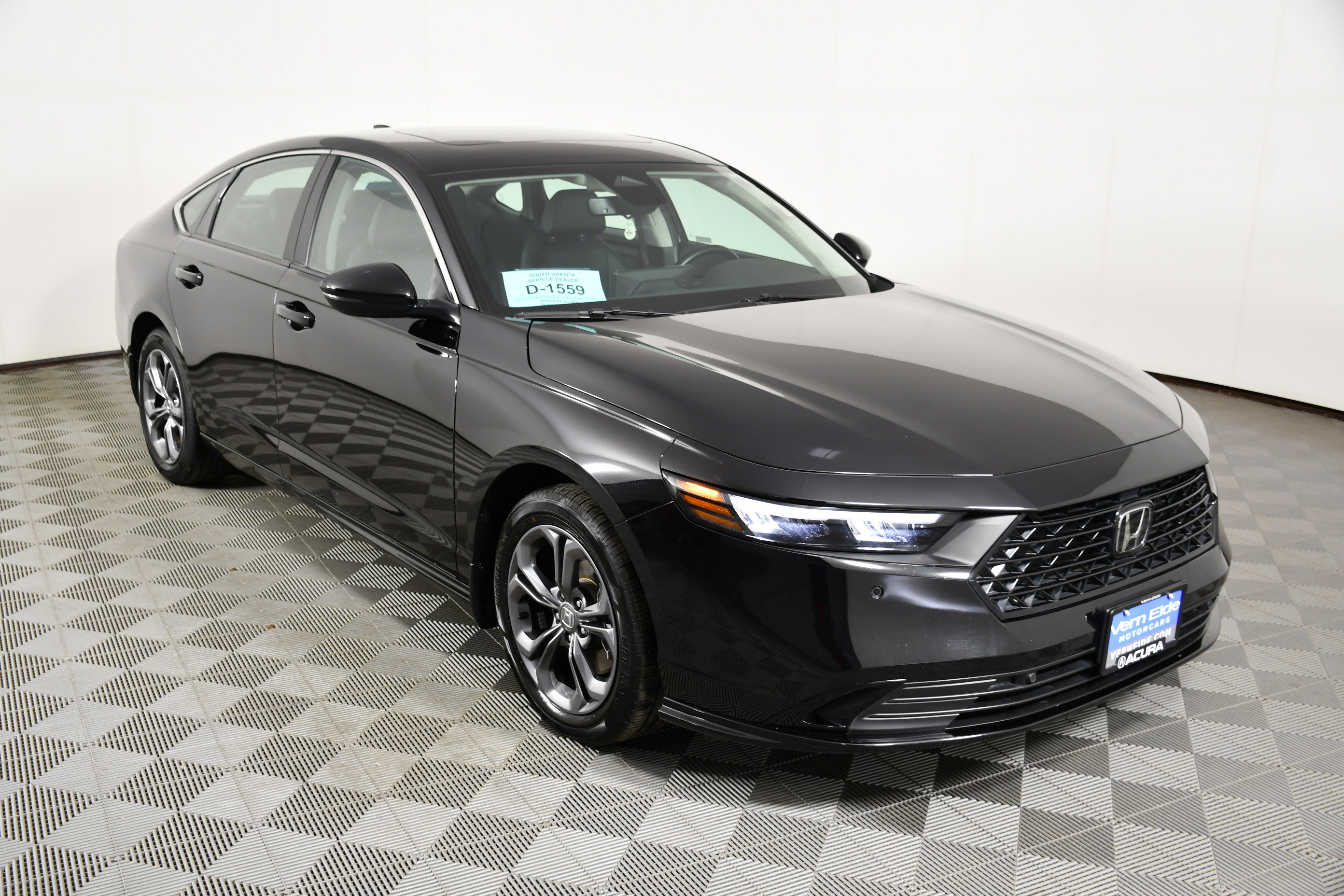 Used 2025 Honda Accord EX-L image 3