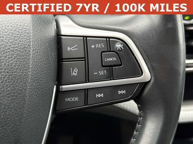 Used 2023 Toyota Highlander XLE AWD/4WD image 24