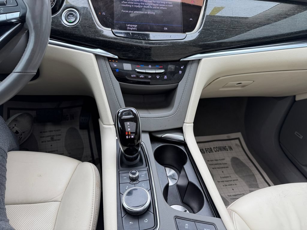 Used 2021 Cadillac XT6 Premium Luxury FWD image 26