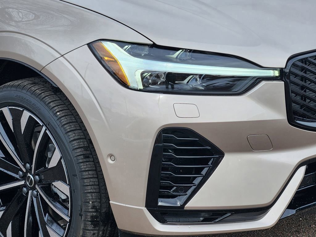 New 2026 Volvo XC60 T8 Ultra w/ Protection Package Premier image 27