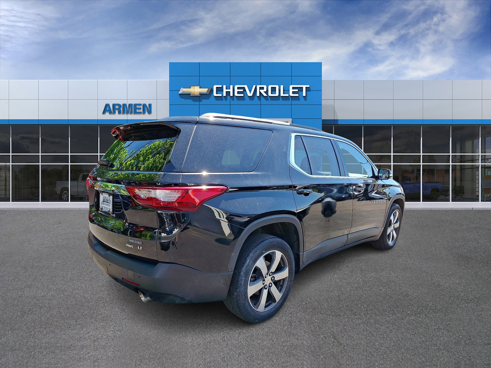 Certified 2019 Chevrolet Traverse LT w/ LT Premium Package AWD/4WD image 5