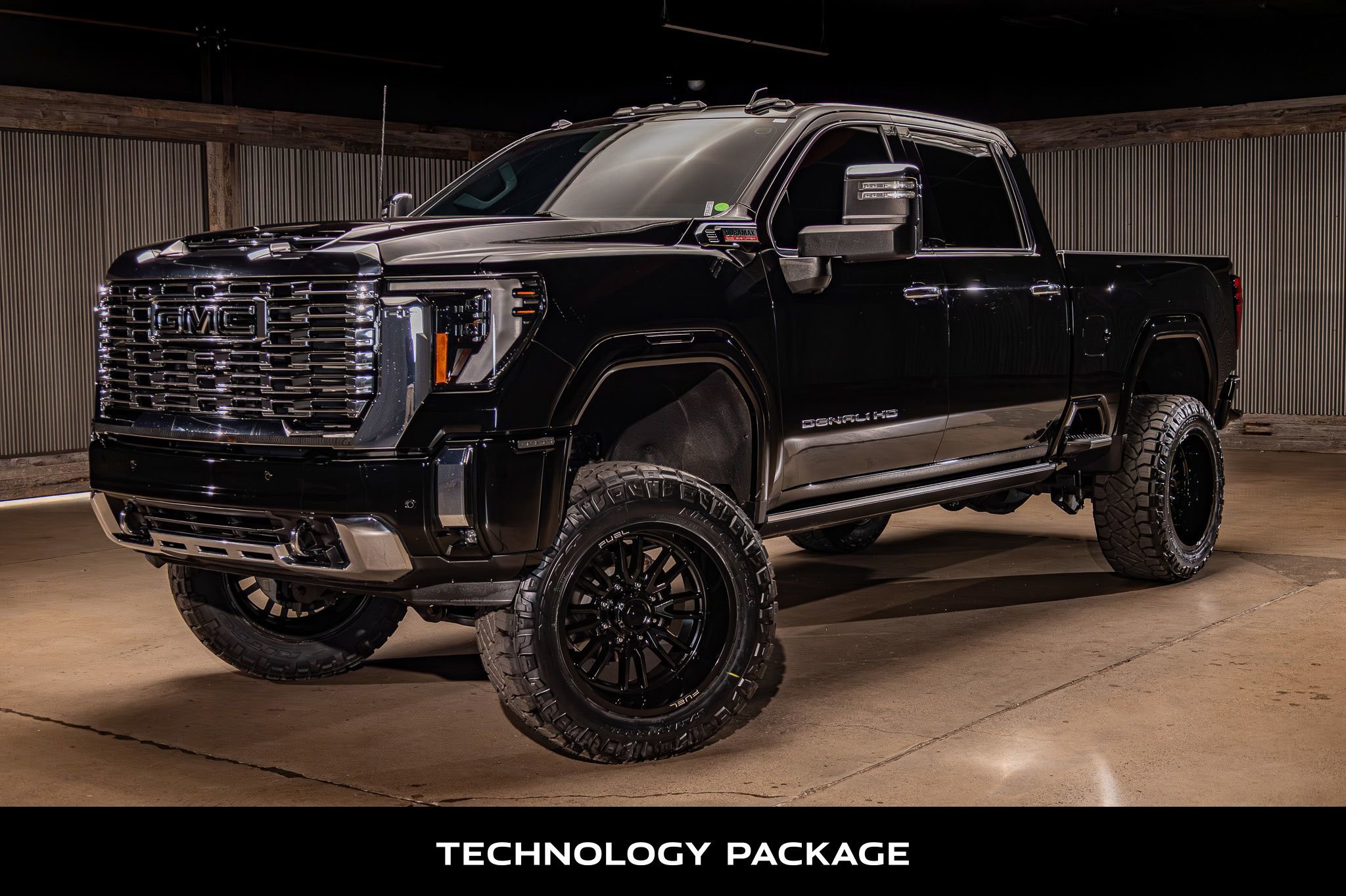 Used 2024 GMC Sierra 2500 Denali w/ Denali Reserve Package AWD/4WD image 5