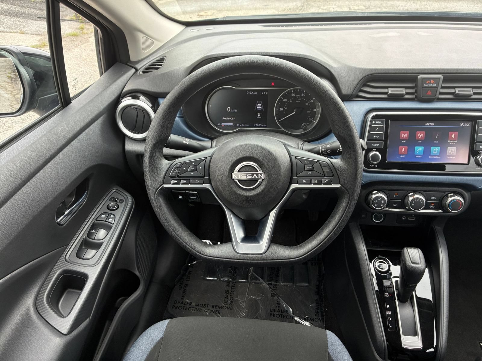 Used 2025 Nissan Versa SV FWD image 29