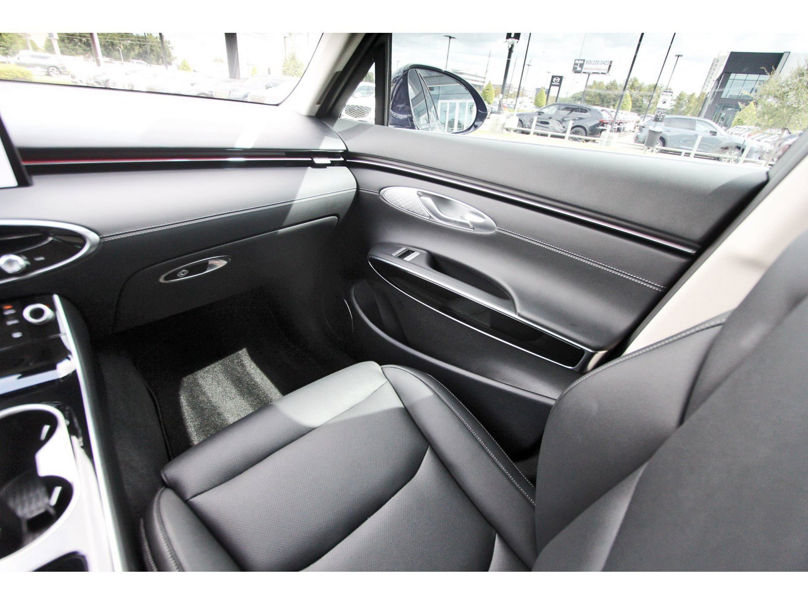 Used 2026 Genesis GV70 2.5T AWD/4WD image 12