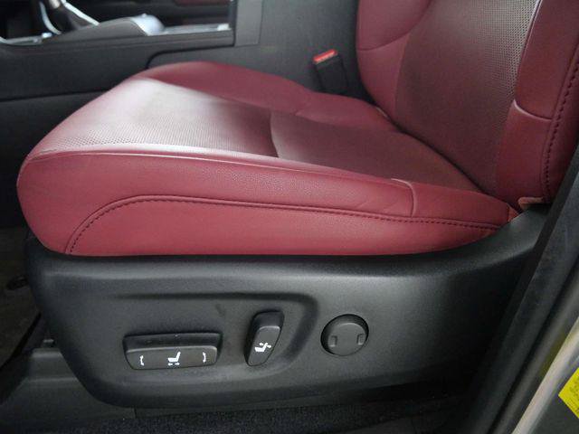 Used 2023 Lexus GX 460 Premium AWD/4WD image 11