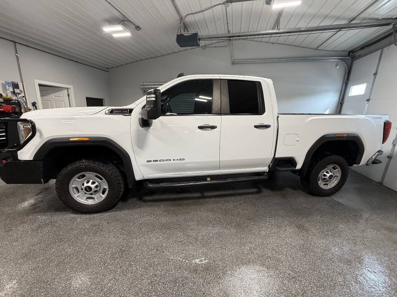 Used 2023 GMC Sierra 2500 Pro w/ Convenience Package AWD/4WD image 8