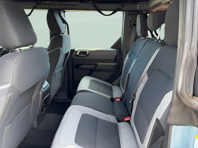 Used 2023 Ford Bronco 4-Door AWD/4WD image 5