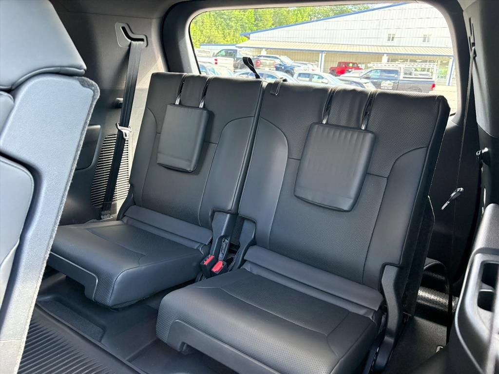 Used 2024 Lexus LX 600 F Sport AWD/4WD image 21
