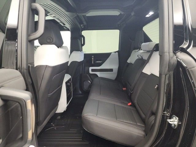 New 2025 GMC Hummer EV 3X w/ LPO, Dark Essentials Package image 21