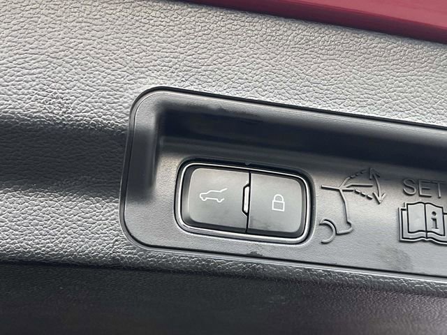 Used 2022 Ford Explorer ST image 22