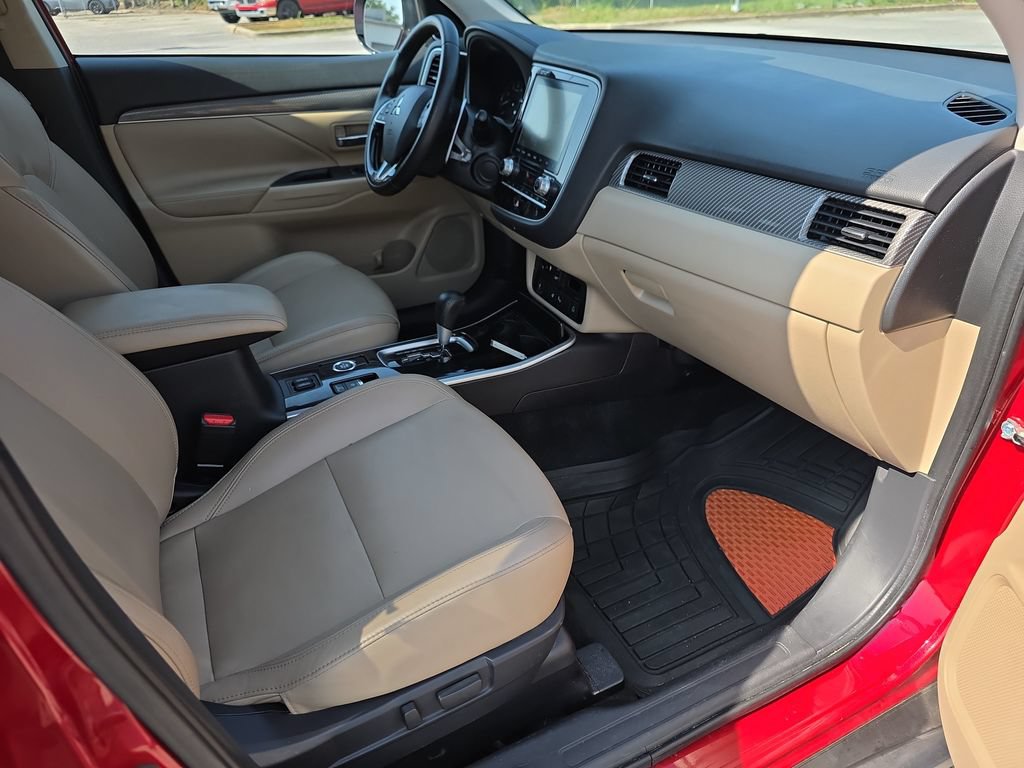 Used 2020 Mitsubishi Outlander GT AWD/4WD image 37