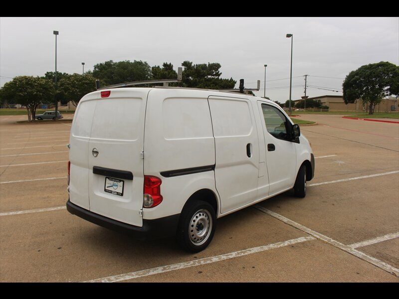 Used 2016 Nissan NV200 S FWD image 5