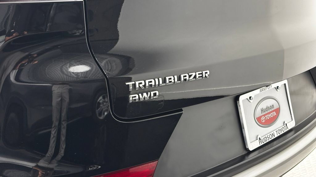 Used 2023 Chevrolet TrailBlazer LT AWD/4WD image 5