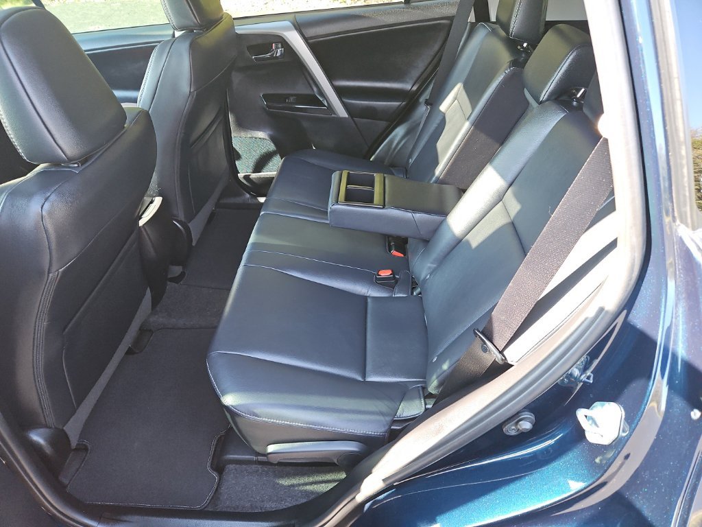 Used 2017 Toyota RAV4 Limited AWD/4WD image 25