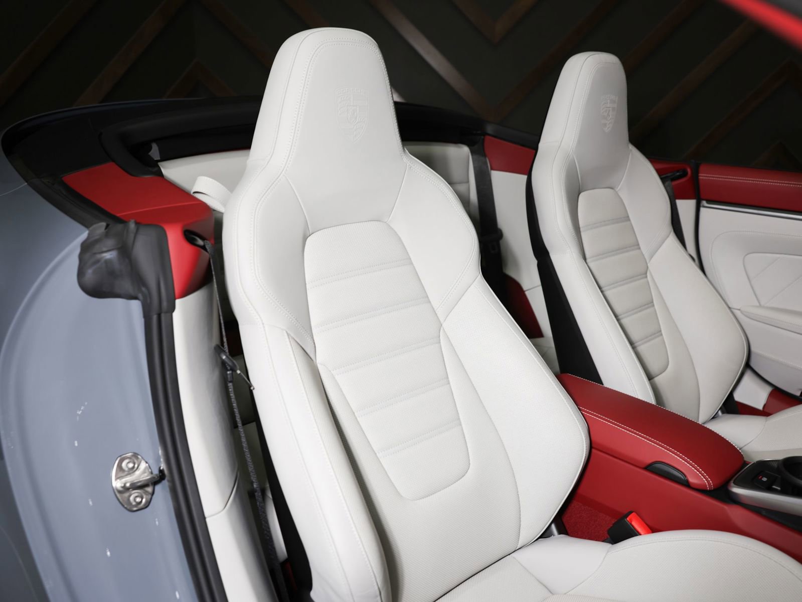 Used 2025 Porsche 911 Turbo S image 41