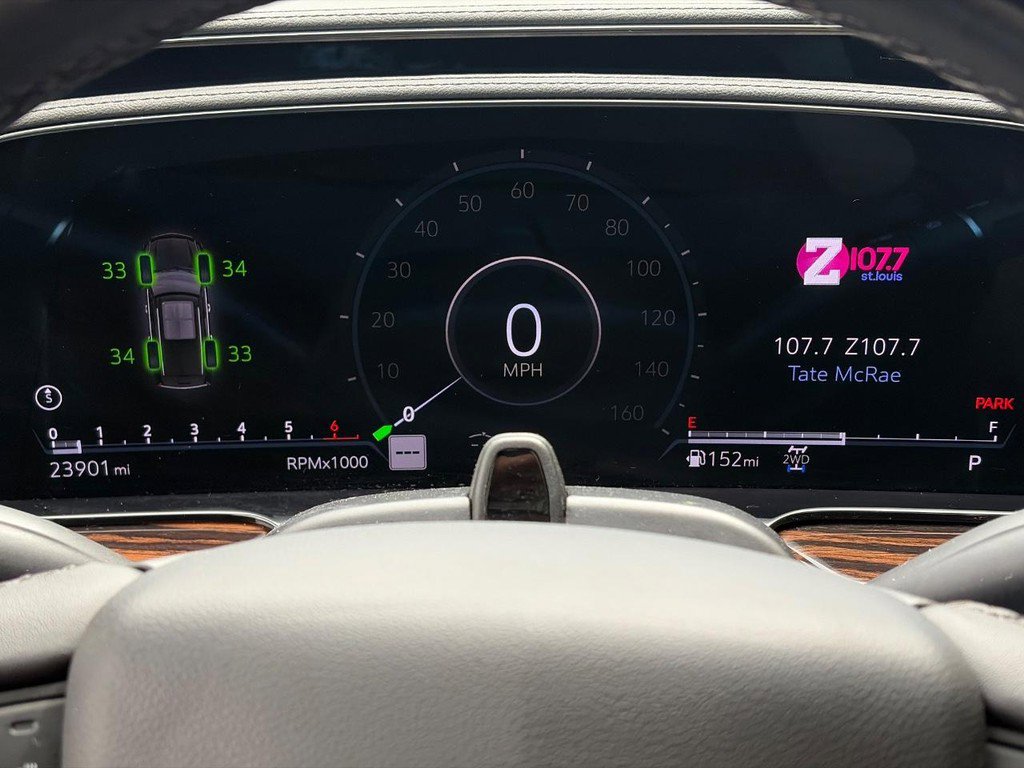 Certified 2023 Cadillac Escalade ESV Premium Luxury image 24