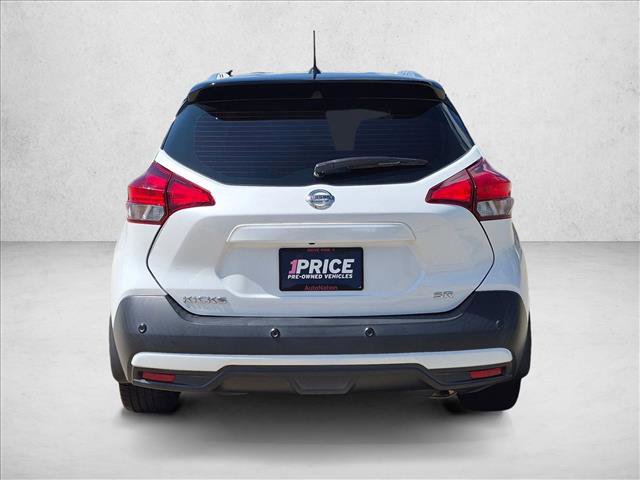 Used 2020 Nissan Kicks SR w/ SR Premium Package FWD image 6