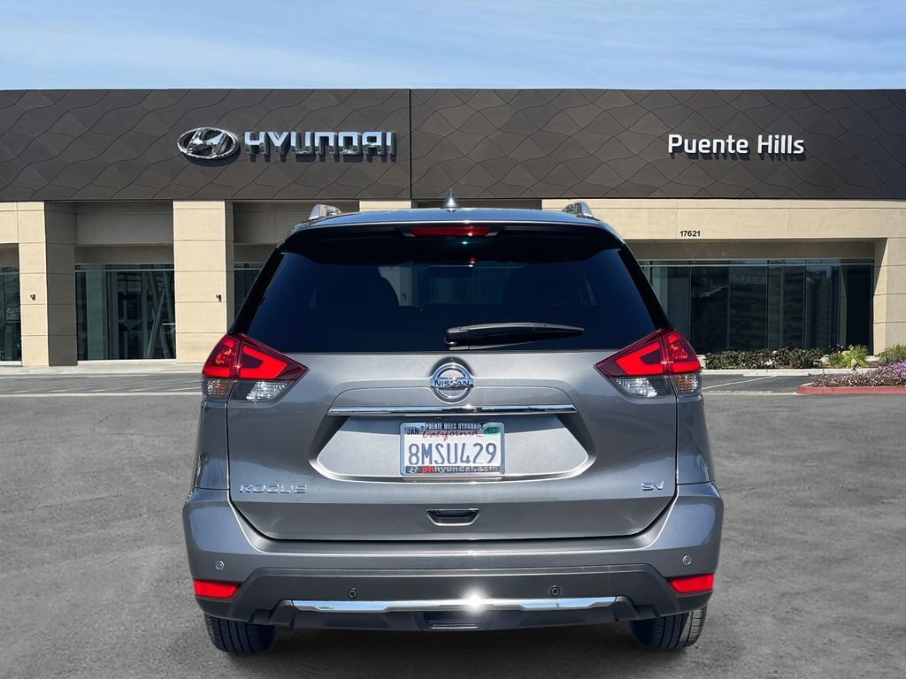 Used 2020 Nissan Rogue SV FWD image 5