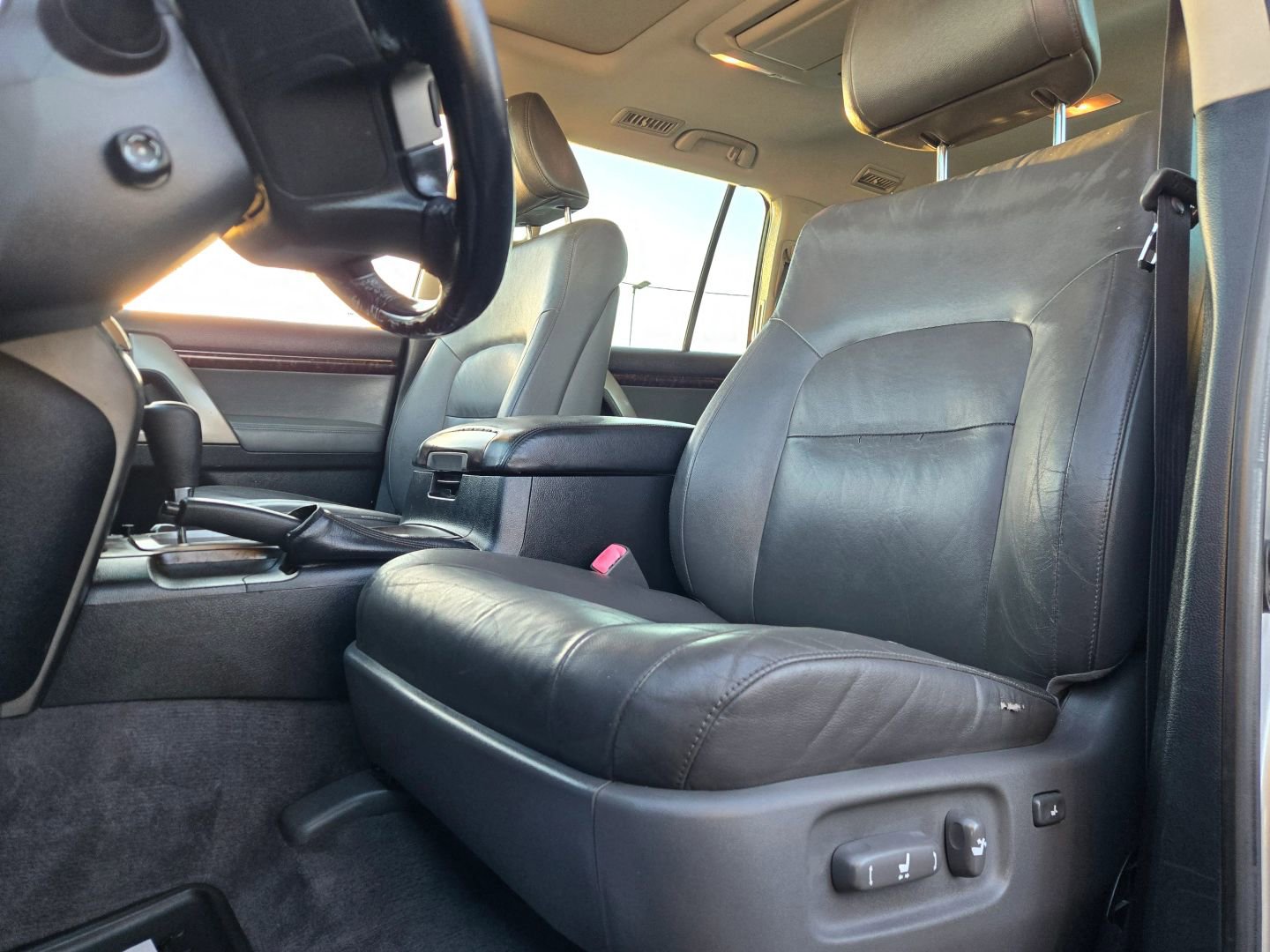 Used 2008 Toyota Land Cruiser image 10