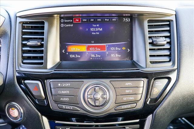 Used 2018 Nissan Pathfinder S image 16