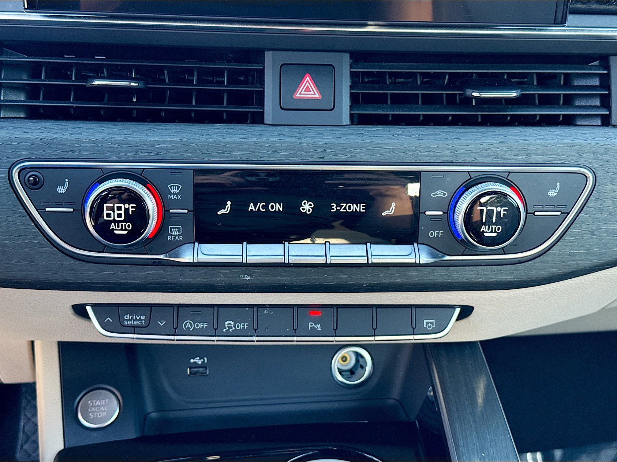 Used 2024 Audi A4 2.0T Premium w/ Convenience Package image 33