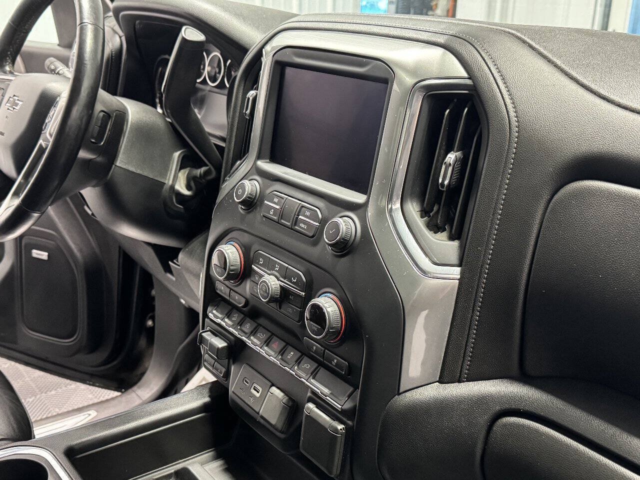 Used 2020 Chevrolet Silverado 1500 LT Trail Boss AWD/4WD image 20