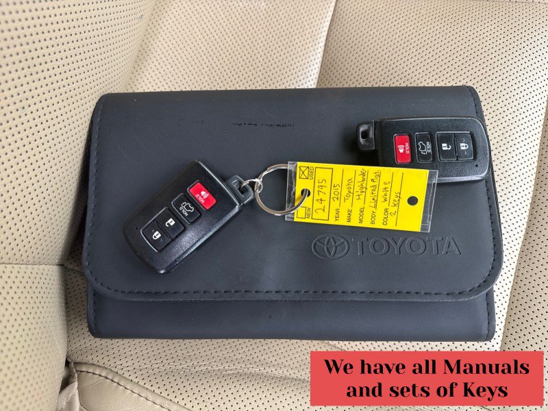 Used 2015 Toyota Highlander Limited Platinum AWD/4WD image 40