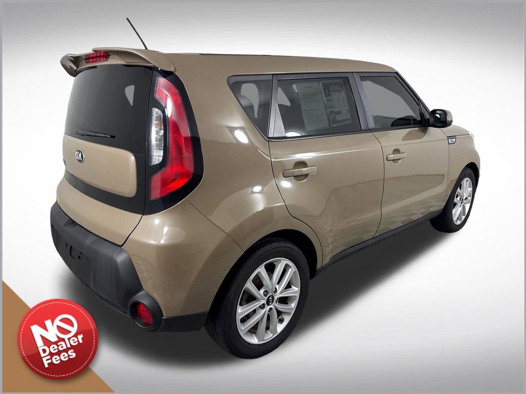 Used 2015 Kia Soul FWD image 3