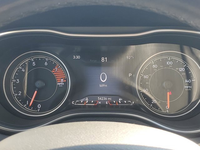 Used 2020 Jeep Cherokee Limited w/ Luxury Group image 23