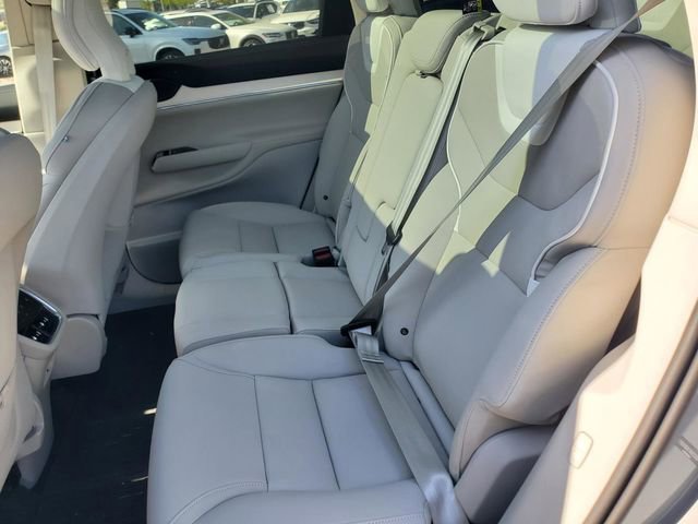 Used 2025 Volvo EX90 Plus AWD/4WD image 30