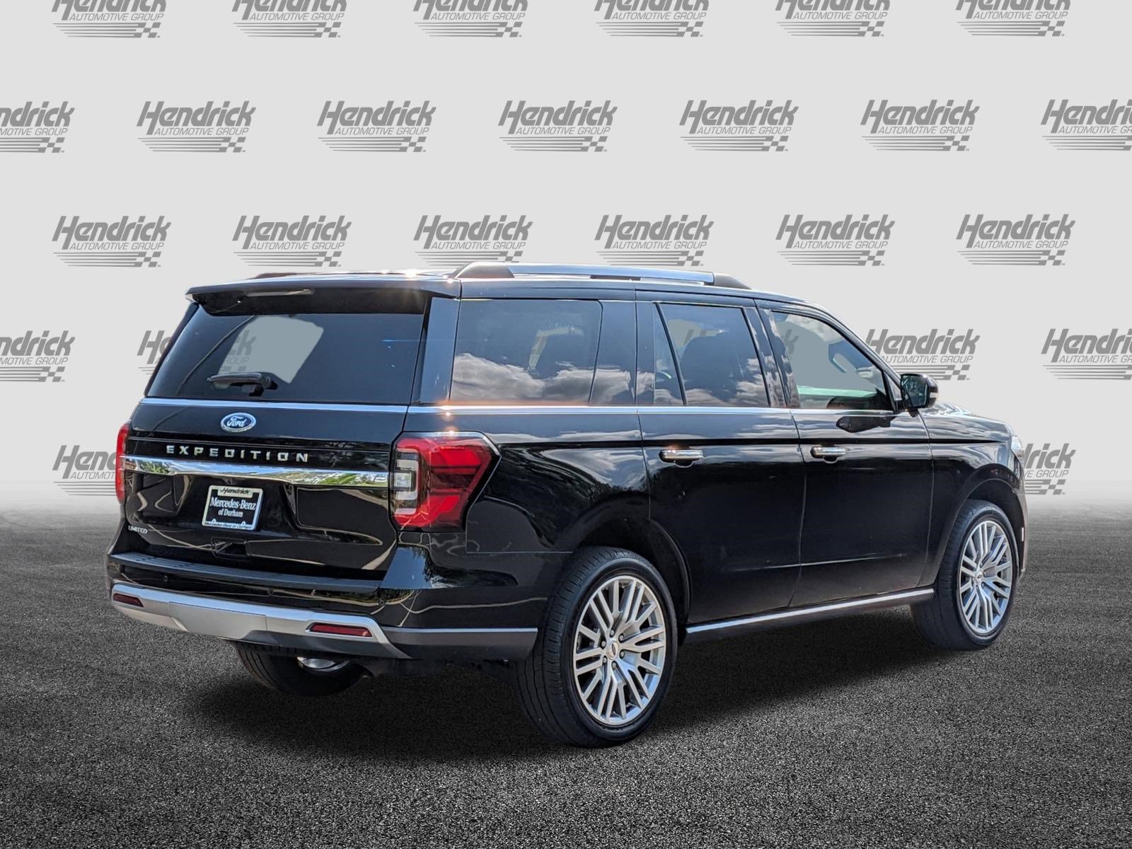 Used 2024 Ford Expedition Limited AWD/4WD image 10