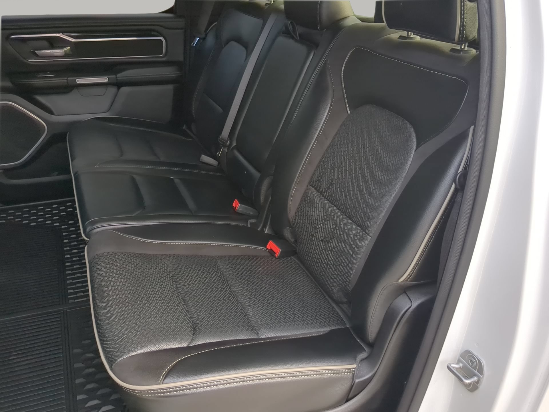 Used 2022 RAM 1500 Laramie w/ Sport Appearance Package AWD/4WD image 54