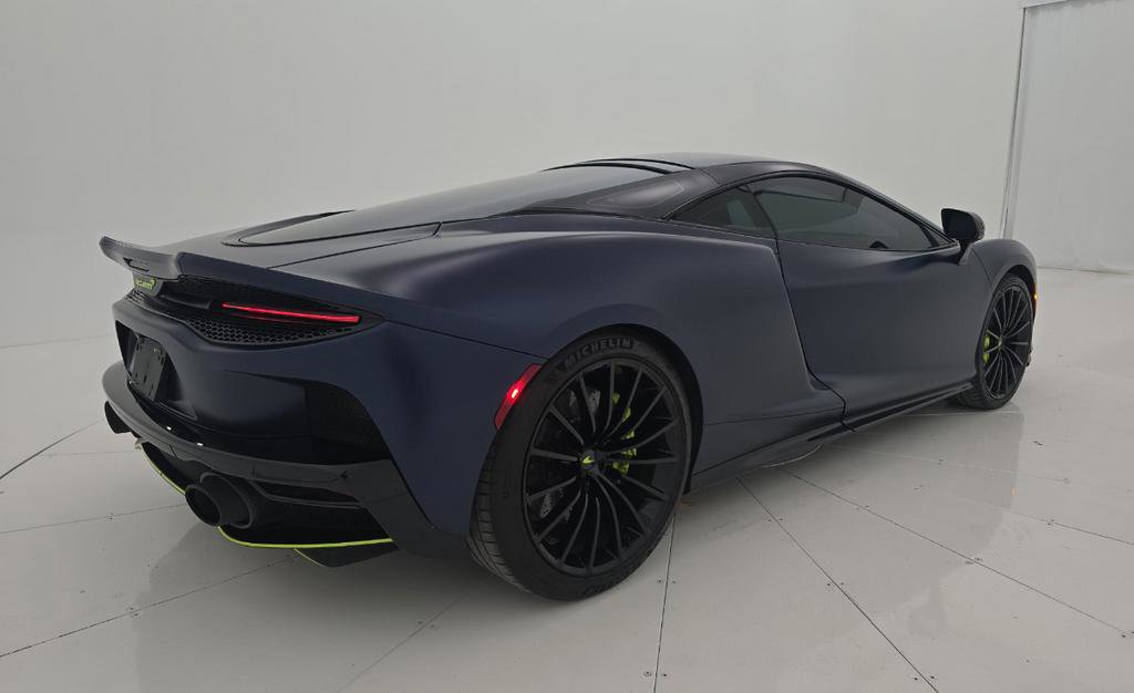 Used 2021 McLaren GT image 4