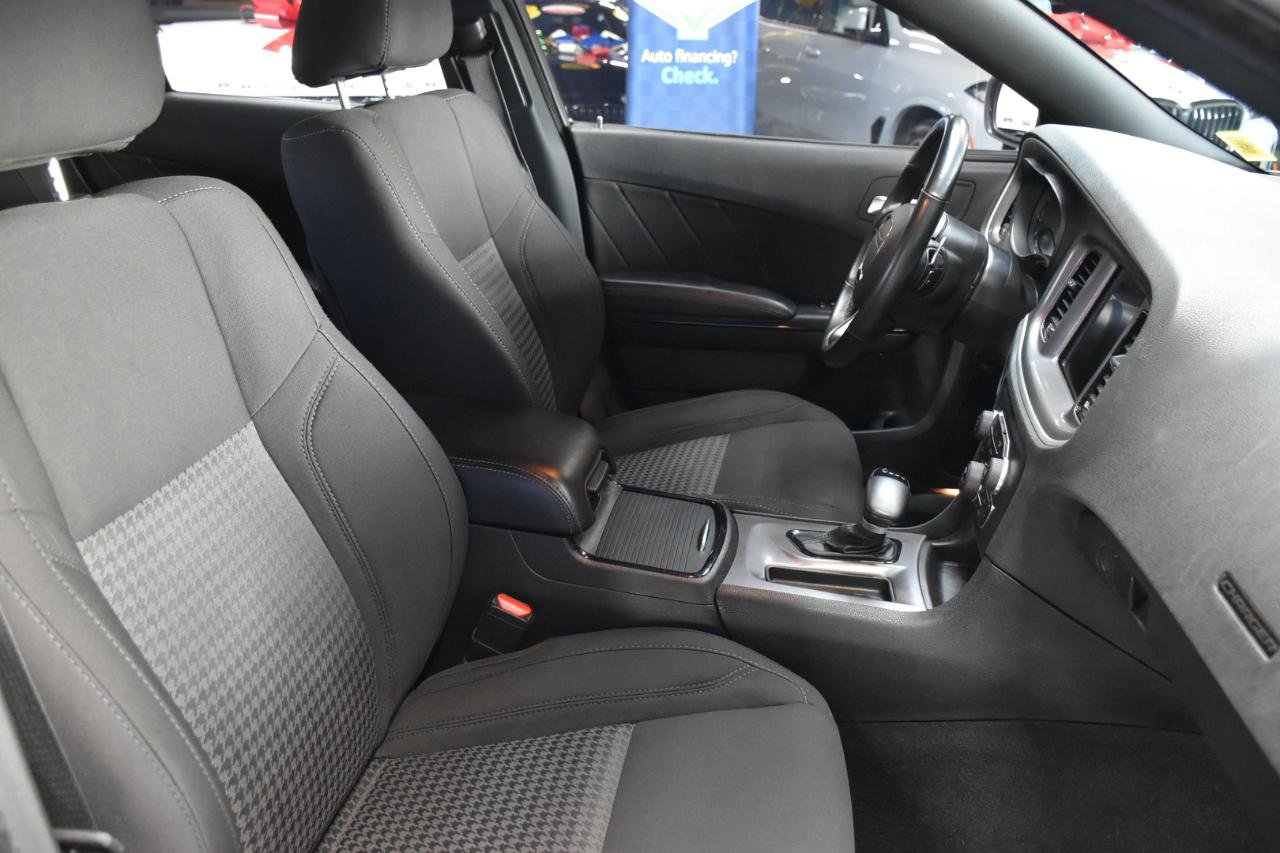 Used 2022 Dodge Charger SXT w/ Driver Convenience Group AWD/4WD image 29