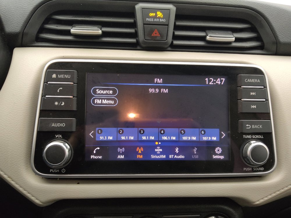 Used 2021 Nissan Versa SV image 25