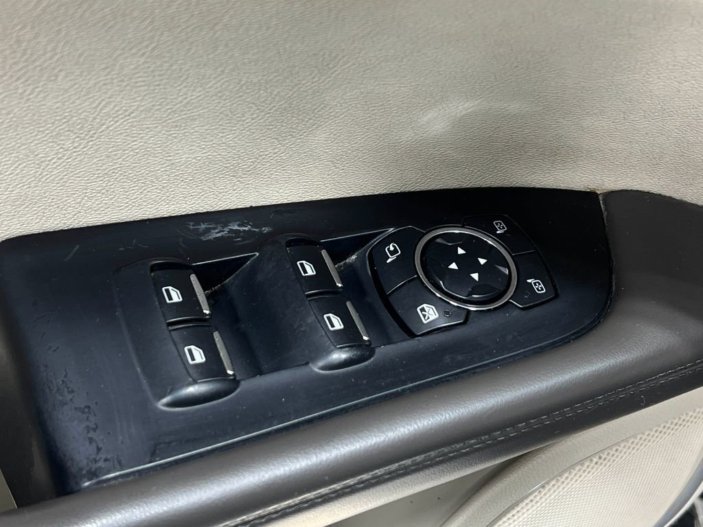 Used 2016 Lincoln MKX Reserve w/ Driver Assistance Package image 17