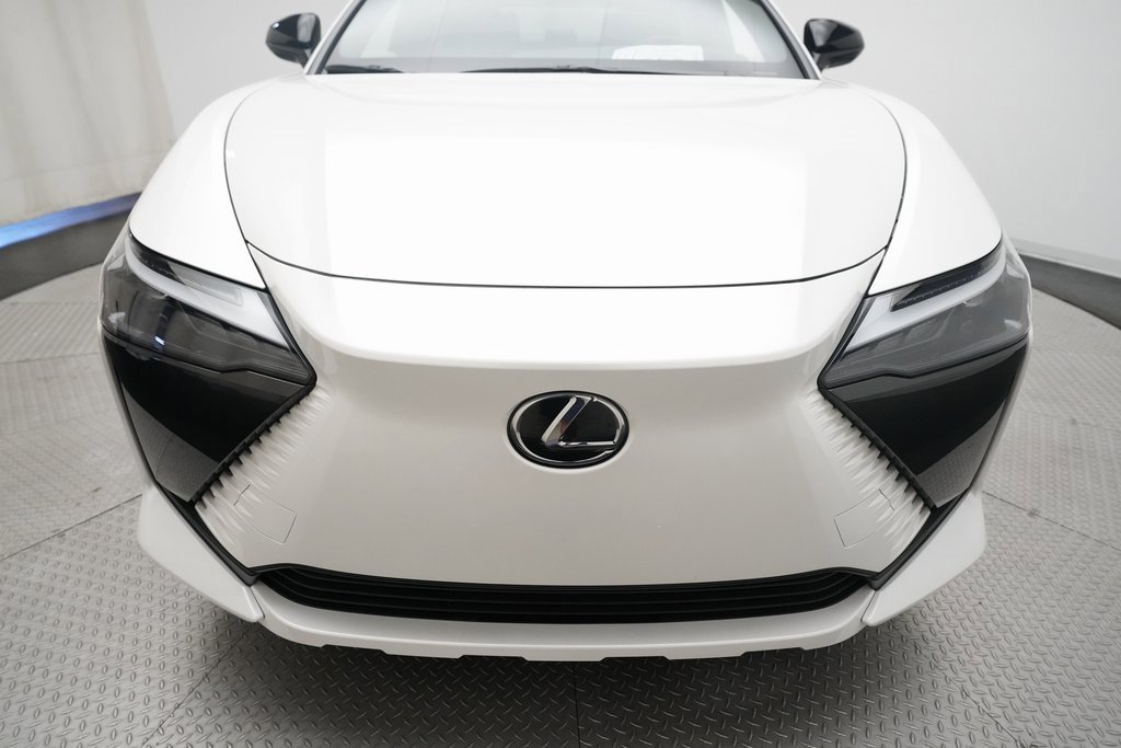 Used 2025 Lexus RZ 300e image 21
