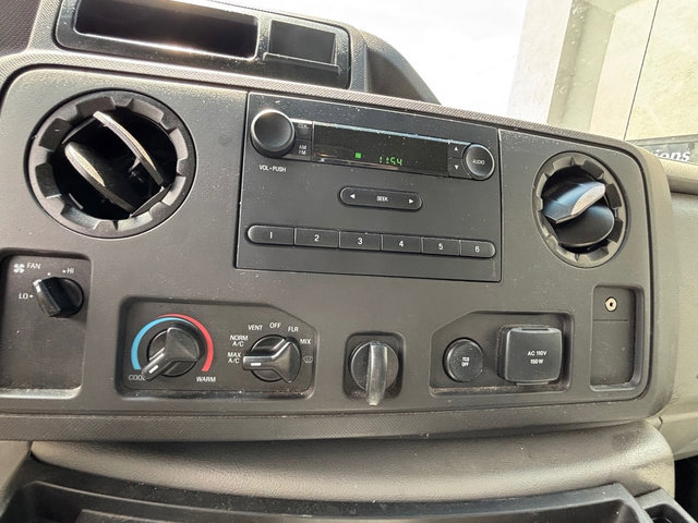 Used 2014 Ford E-250 and Econoline 250 image 24
