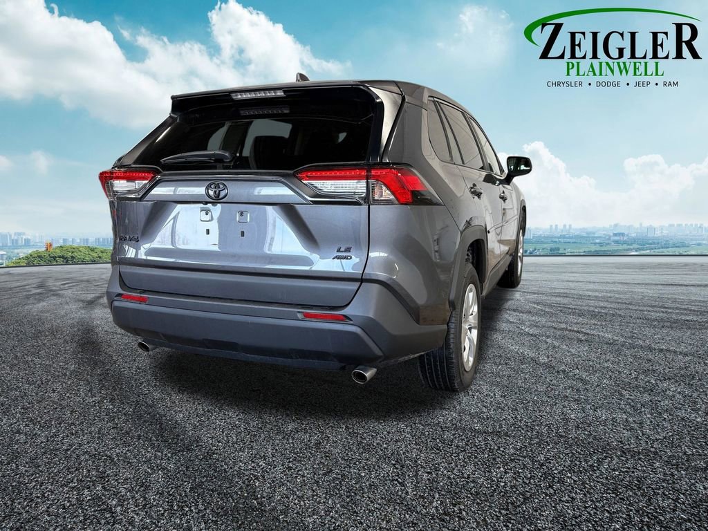 Used 2023 Toyota RAV4 LE image 8