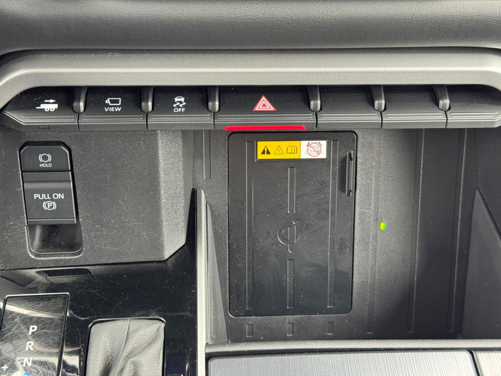 Used 2024 Toyota Tundra Platinum AWD/4WD image 32