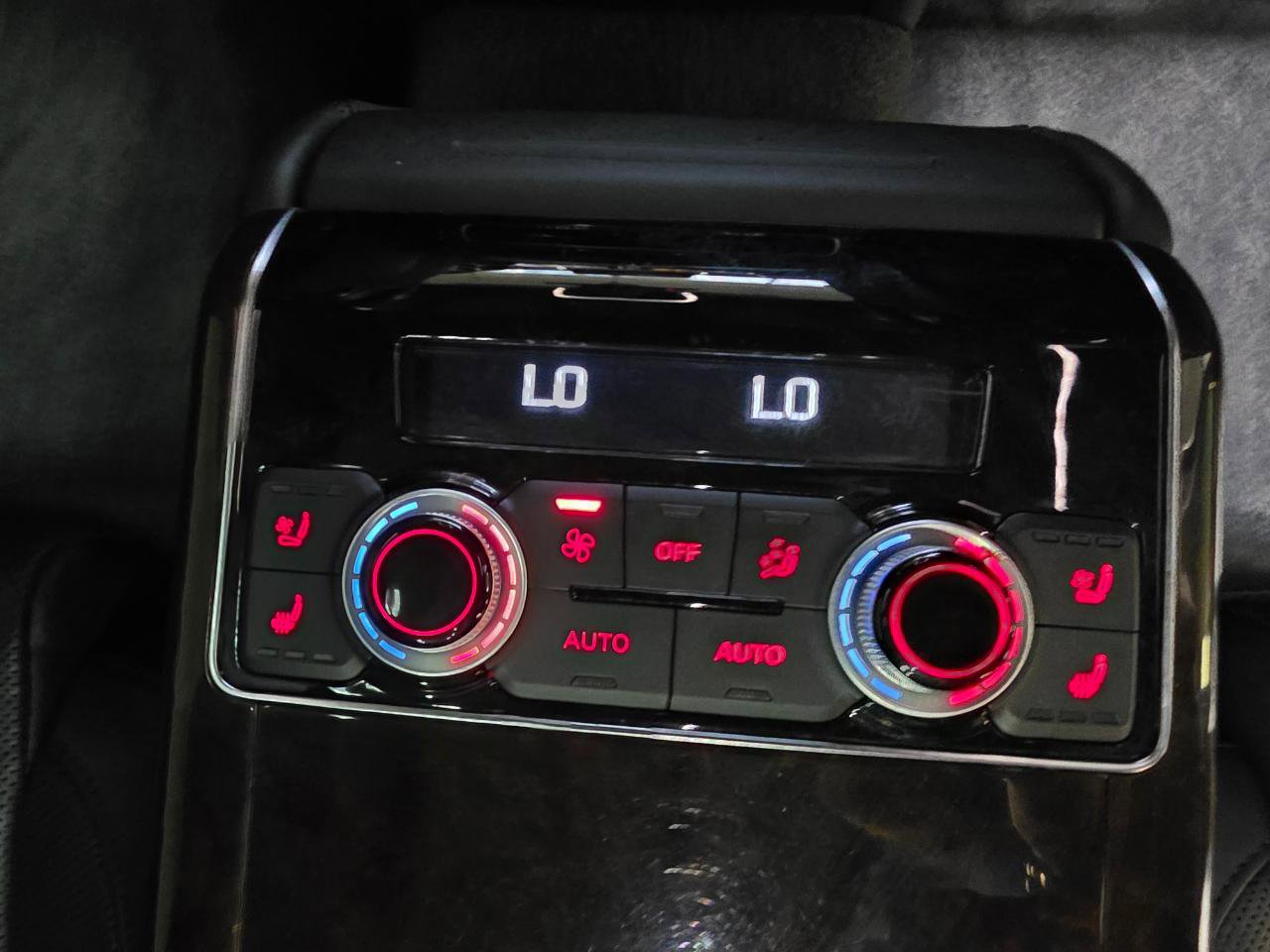 Used 2018 Audi A8 L 4.0T w/ Executive Package image 24