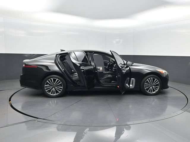 Used 2019 Kia Stinger RWD image 43