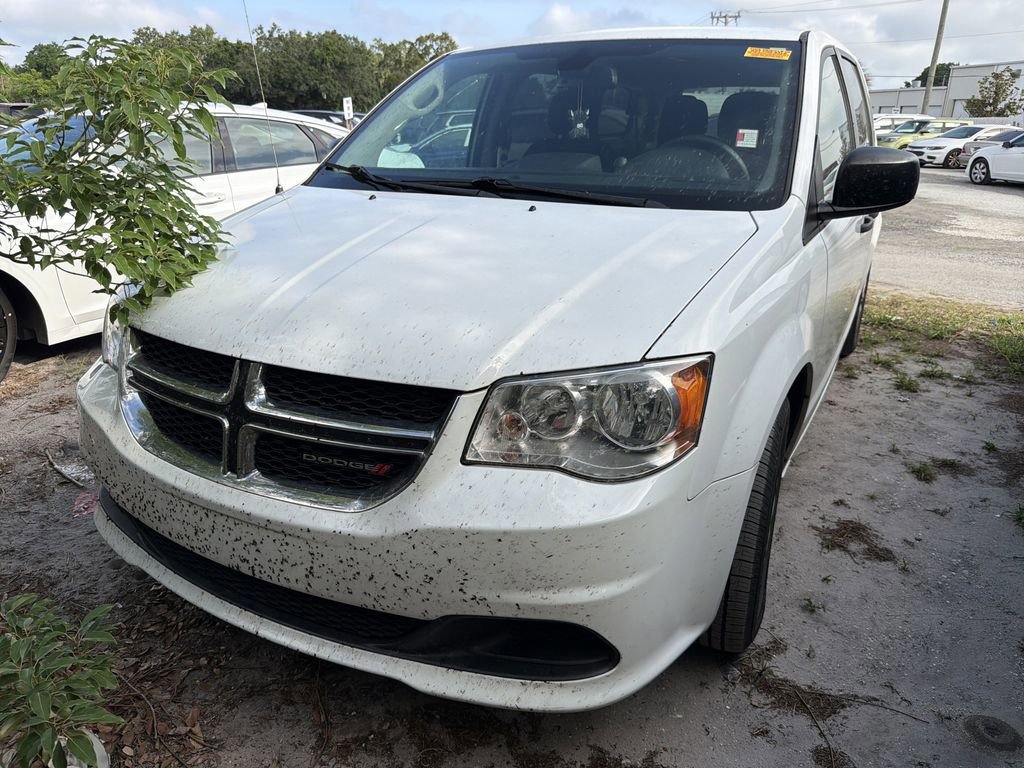 Used 2020 Dodge Grand Caravan SE FWD image 1