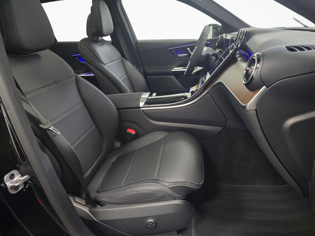 New 2026 Mercedes-Benz GLC 300 4MATIC image 27