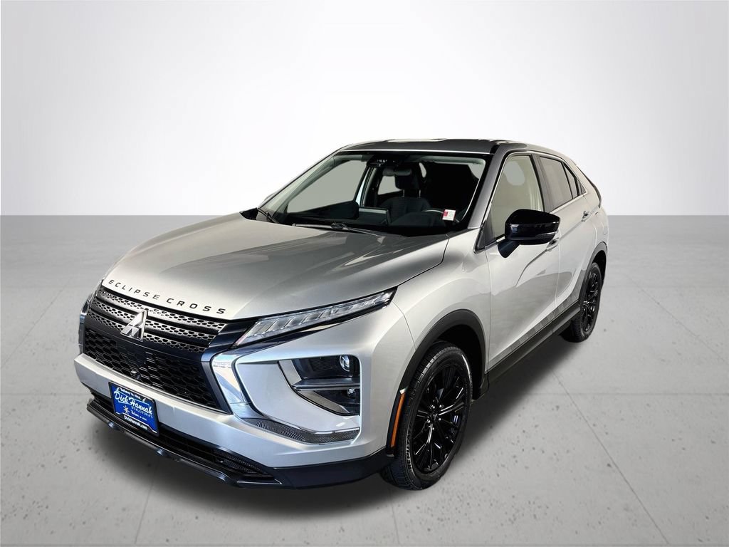 Used 2022 Mitsubishi Eclipse Cross LE AWD/4WD image 2