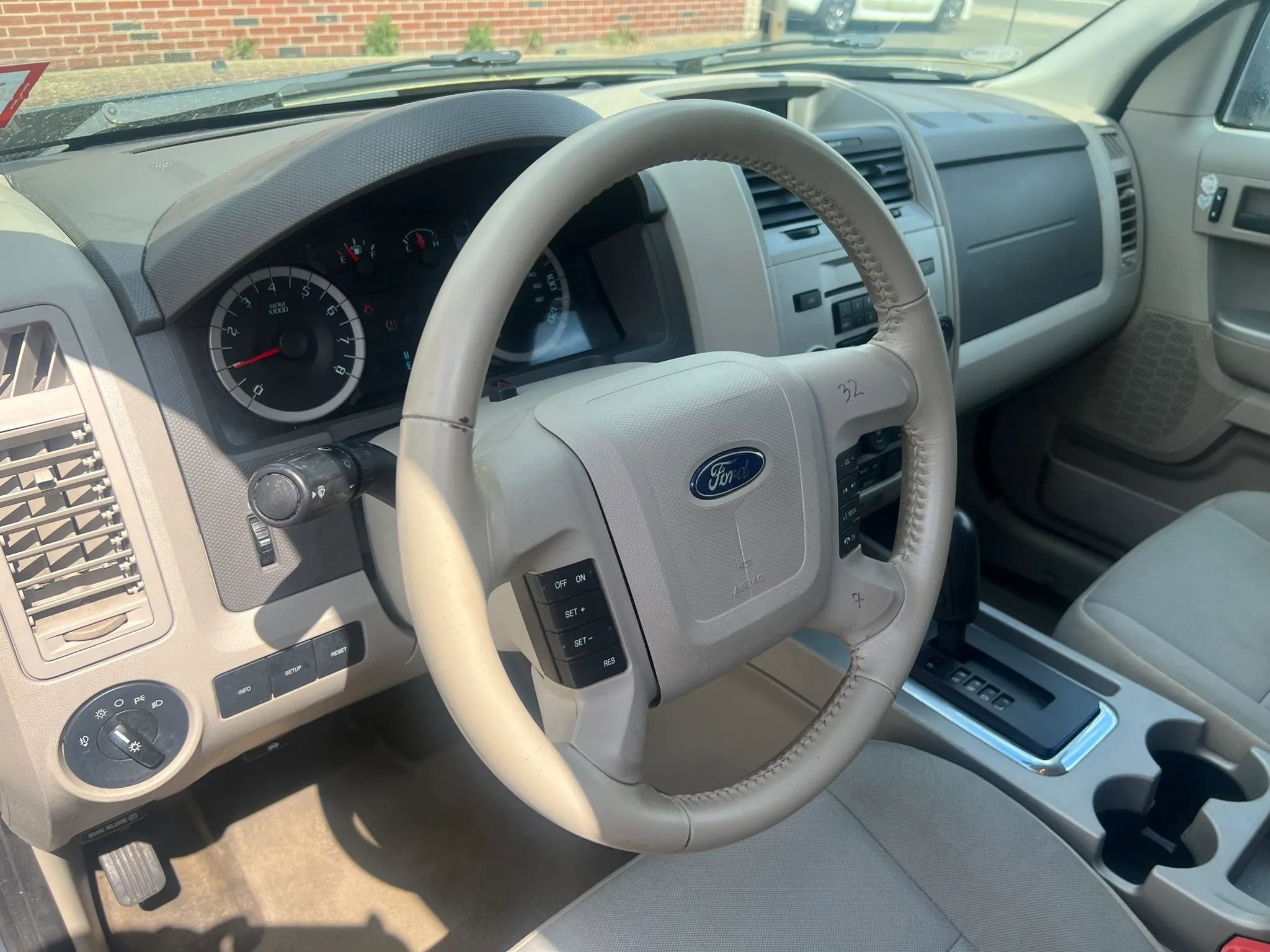 Used 2012 Ford Escape XLT FWD image 15