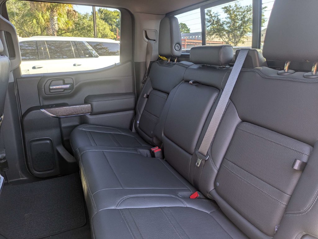 Used 2022 GMC Sierra 1500 Denali w/ Denali Premium Package AWD/4WD image 13